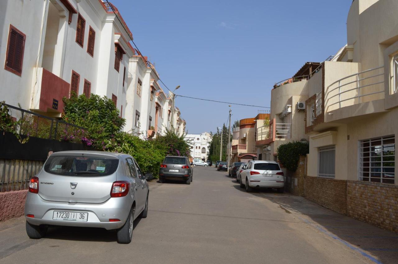 Appartement Ideal Riad Al Salam A 8 Minutes De La Plage Du Centre Ville,Wifi Et Parking Gratuits Agadir Eksteriør bilde